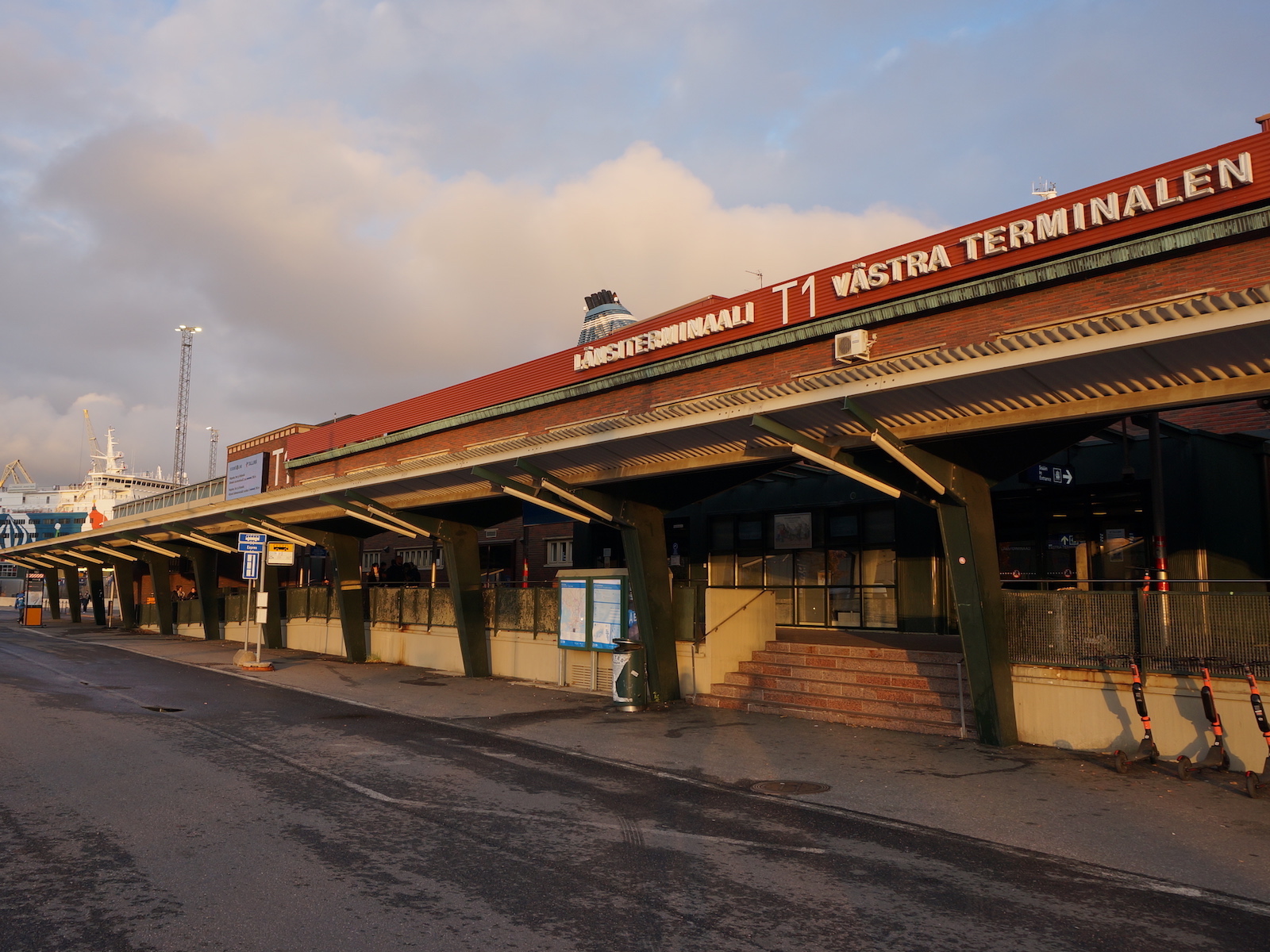 Terminal 1 of Helsinki West Harbor (Länsiterminaali T1)